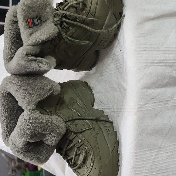 Fila Disruptor Shearling Hiking Boots Khaki Green Gray Faux Fur Chunky Sz 7 EUC - Picture 8 of 12